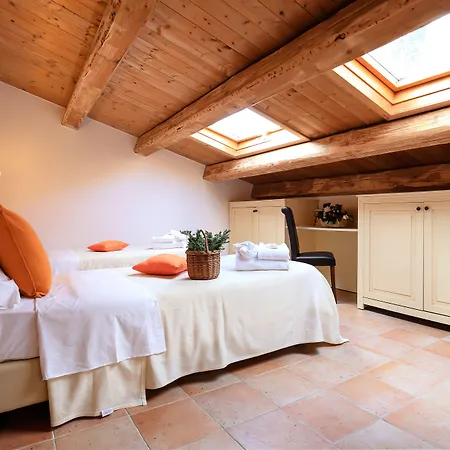 Hotel Country & 4*