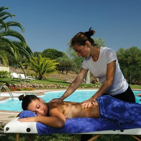 Hotel Country & 4*