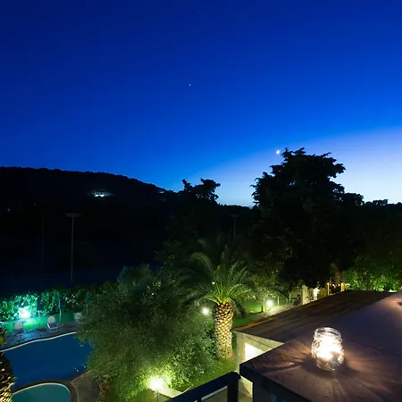 Hotel Country & 4*