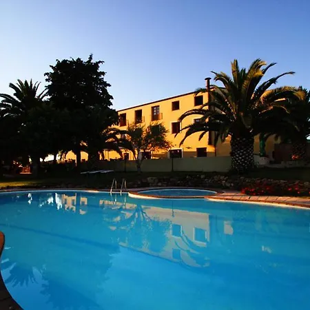 Hotel Country &